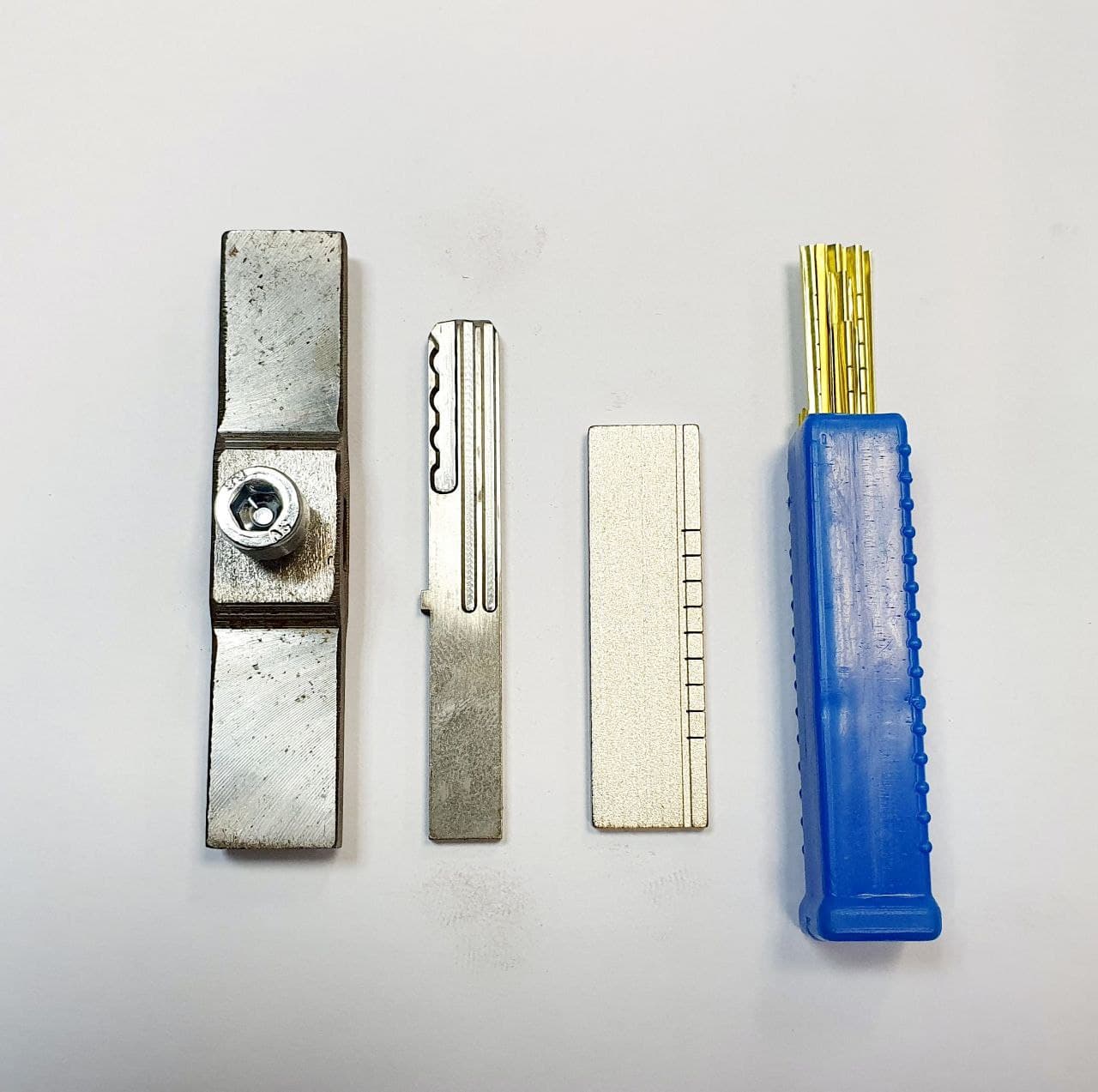 Impression for Trion/Apecs/Sherlock/Hardlock/Magnum/Yale/Vachette V-Dis lock